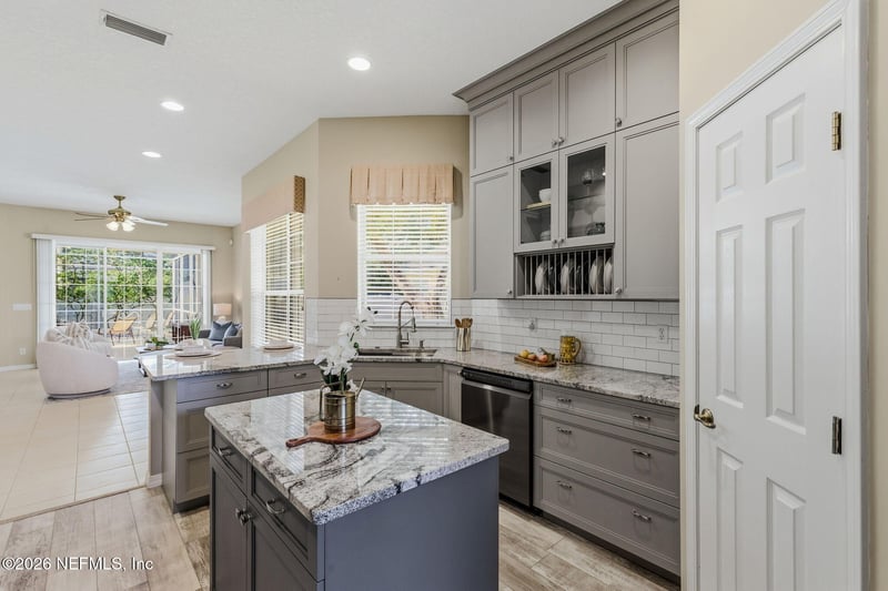 401 Ocean Breeze Ln, St Augustine, FL 32080