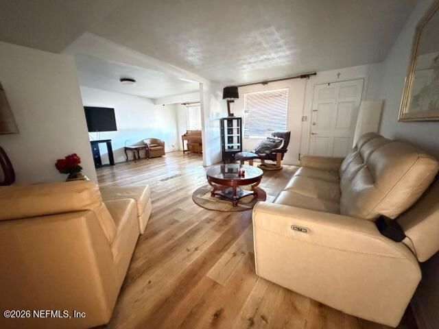 401 Oceanwood Dr, Neptune Beach, FL 32266