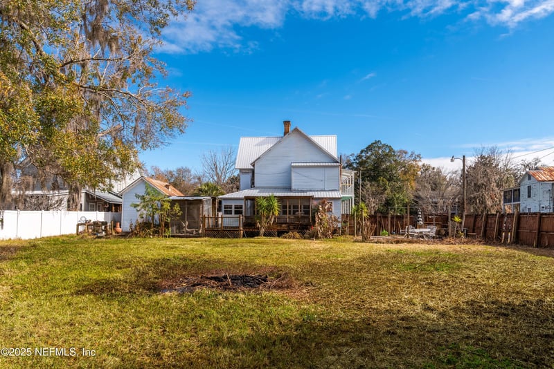 403 N Walnut St, Starke, FL 32091