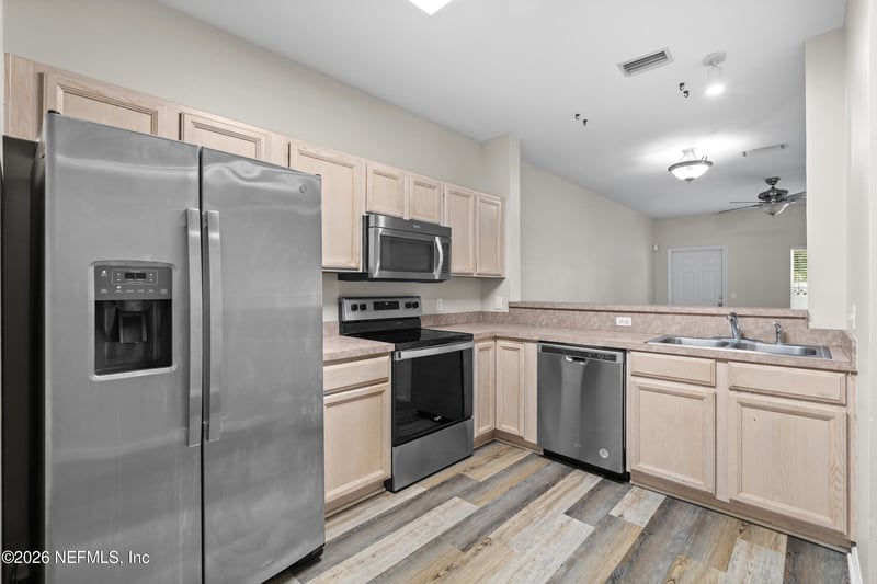 403 Southern Branch Ln, St Johns, FL 32259