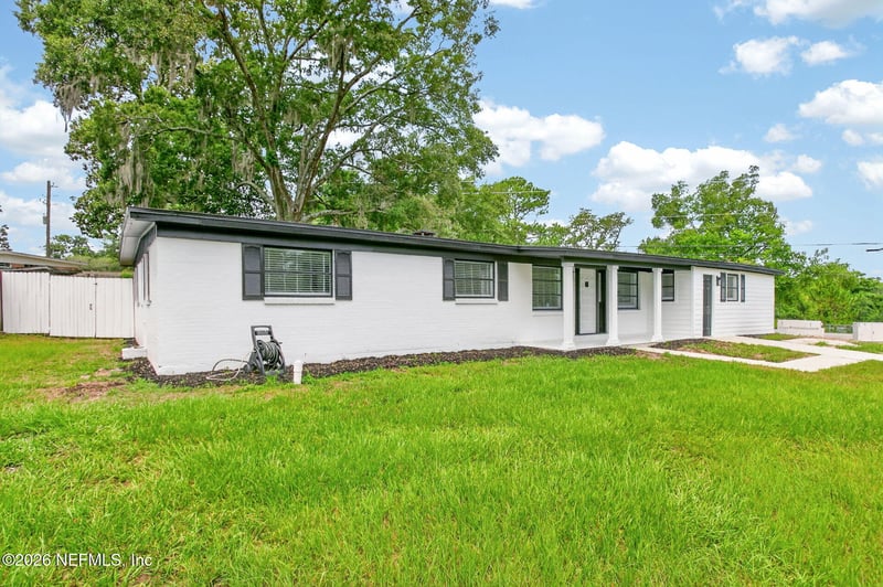 4036 Meek Dr, Jacksonville, FL 32277