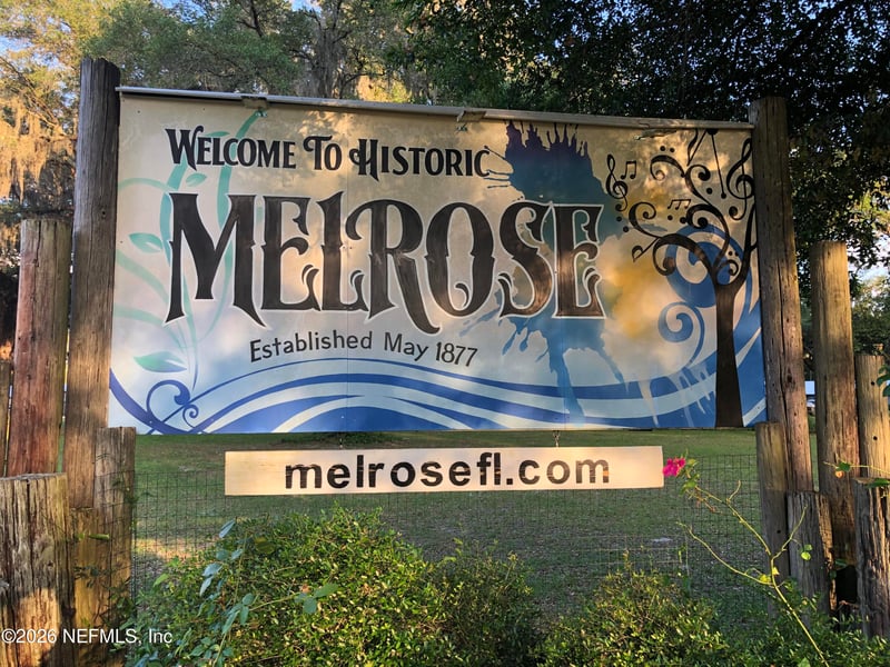 404 Grove St, Melrose, FL 32666