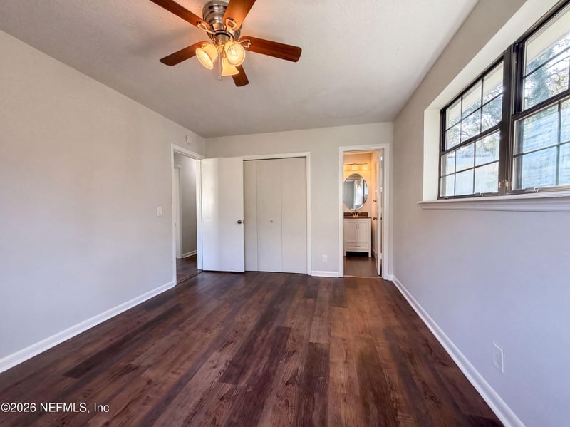 4040 Sierra Madre Dr S, Jacksonville, FL 32217