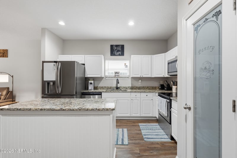 4066 Grant Rd, Jacksonville, FL 32207