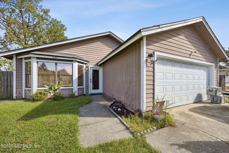 407 Moby Dick Dr S, Jacksonville, FL 32218