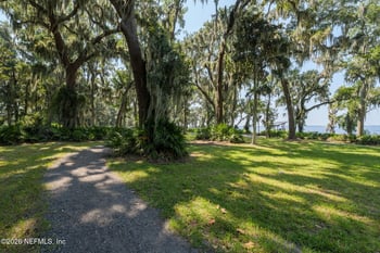407 Shinnecock Dr, St Johns, FL 32259