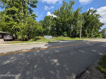 408 Chaffee Rd N, Jacksonville, FL 32220
