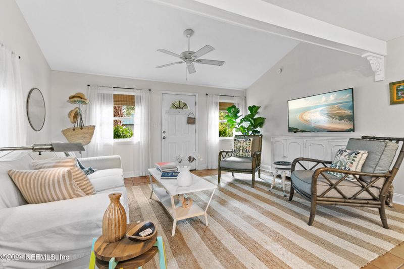 409 S 4th St, Fernandina Beach, FL 32034