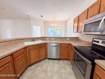 410 S 10th St, Fernandina Beach, FL 32034
