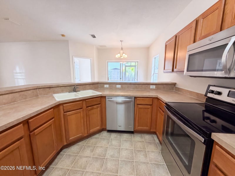 410 S 10th St, Fernandina Beach, FL 32034