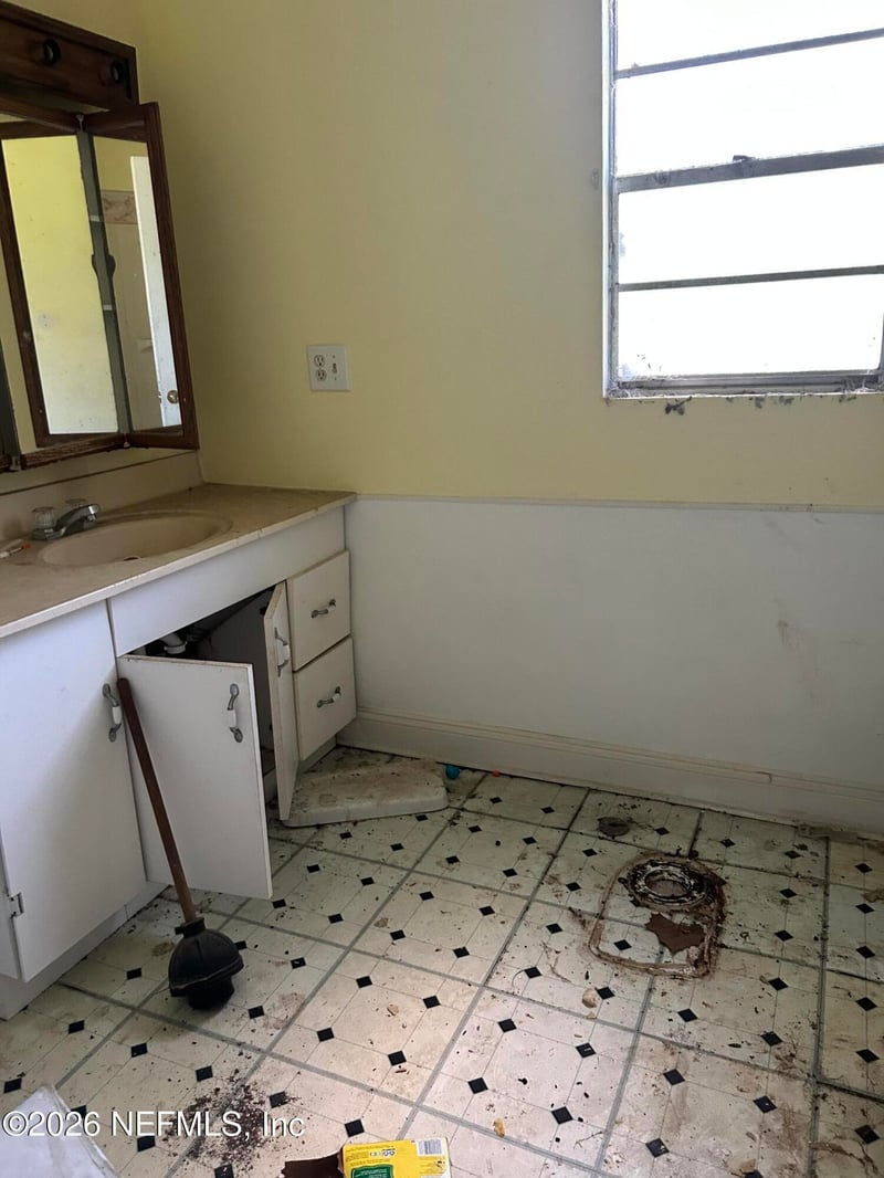 4108 Trout River Blvd, Jacksonville, FL 32208