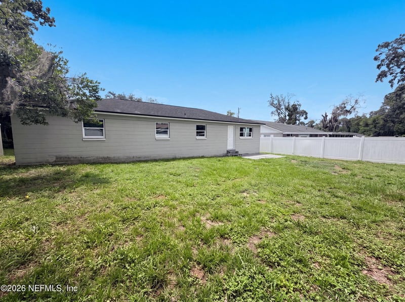 411 Capricorn Ln, Orange Park, FL 32073