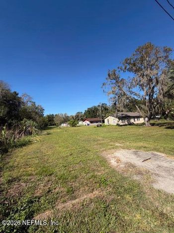411 E Carter St, Hastings, FL 32145
