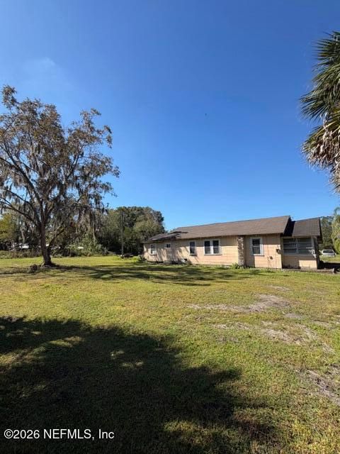 411 E Carter St, Hastings, FL 32145