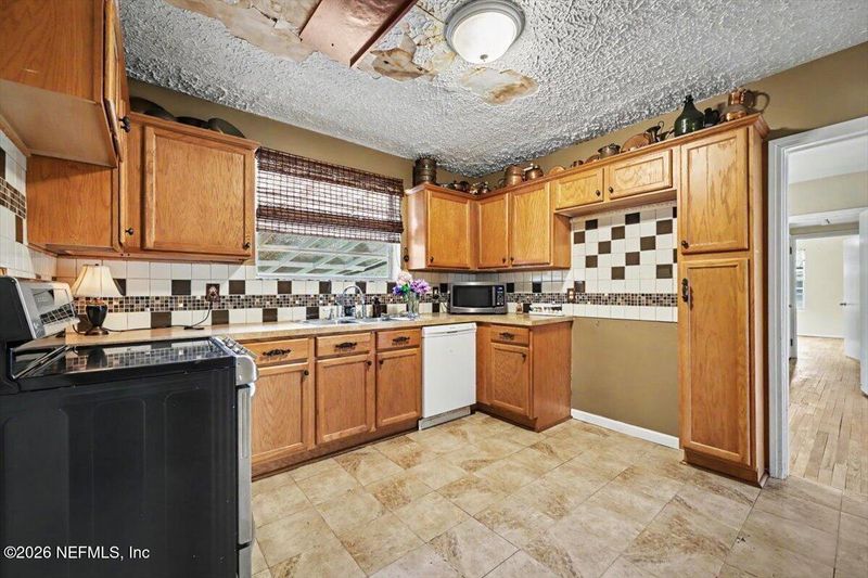 4121 Birmingham Rd, Jacksonville, FL 32207