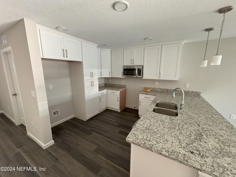 4121 Suncoast Crossing Ln, Jacksonville, FL 32210