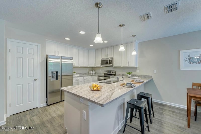 4126 Collins Rd, Jacksonville, FL 32244