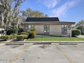 4131 University Blvd S #5, Jacksonville, FL 32216