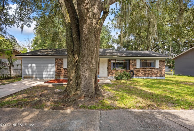 4137 Oriely Dr, Jacksonville, FL 32210