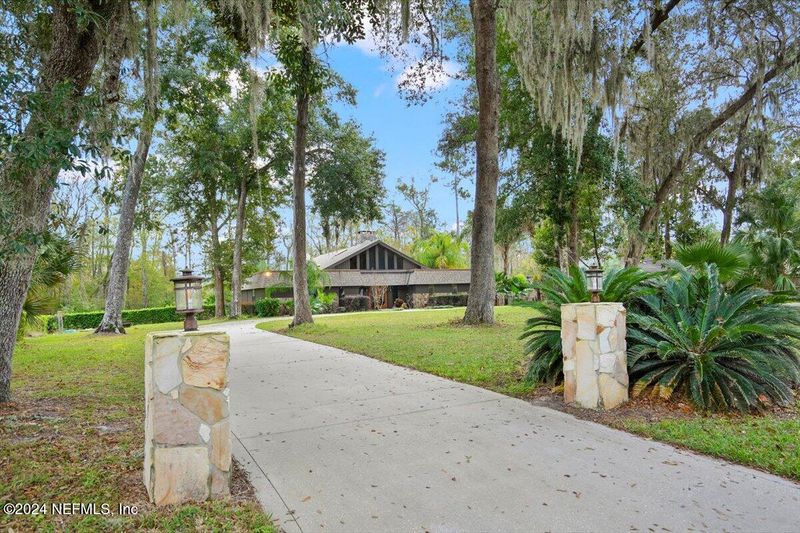 4180 Burning Tree Ln S, Jacksonville, FL 32223