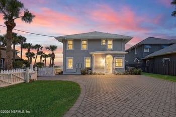 42 Third St, Atlantic Beach, FL 32233