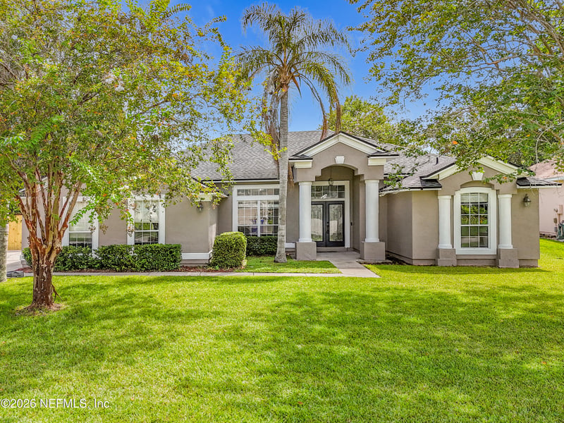 420 Twin Oaks Ln, St Johns, FL 32259