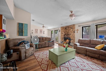 4208 Queensway Dr, Jacksonville, FL 32257