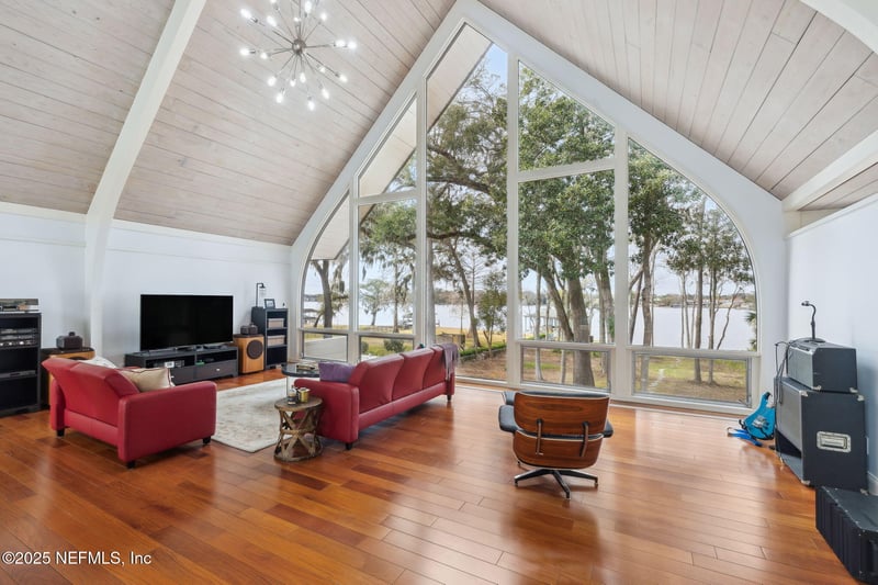 4214 Ortega Forest Dr, Jacksonville, FL 32210