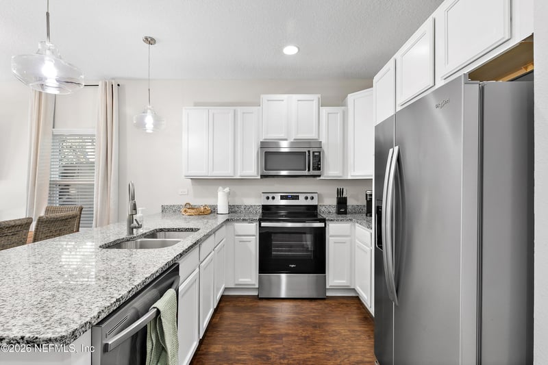 422 10th St S, Jacksonville Beach, FL 32250