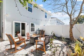 422 10th St S, Jacksonville Beach, FL 32250
