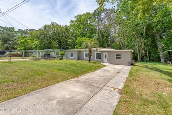 422 Tabor Dr W, Jacksonville, FL 32216