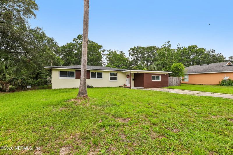 4224 Barmer Dr, Jacksonville, FL 32210