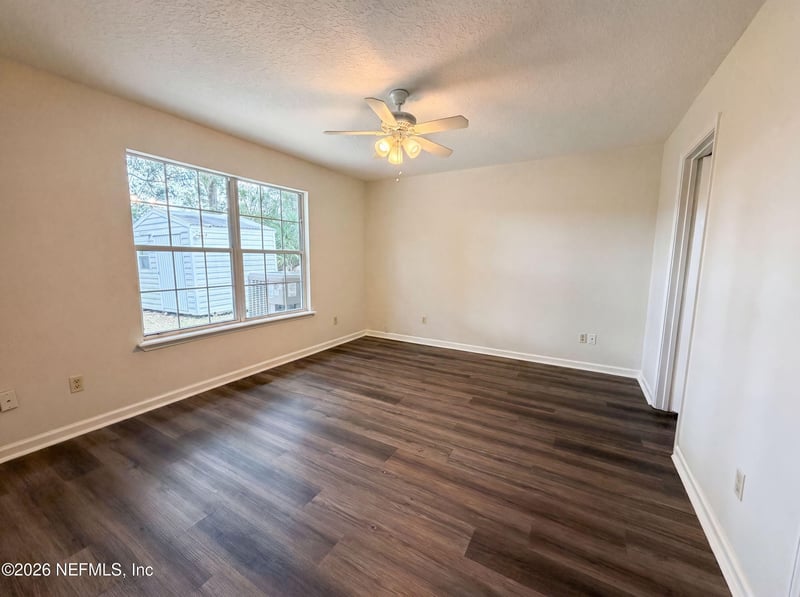 4224 Harbor View Dr, Jacksonville, FL 32208