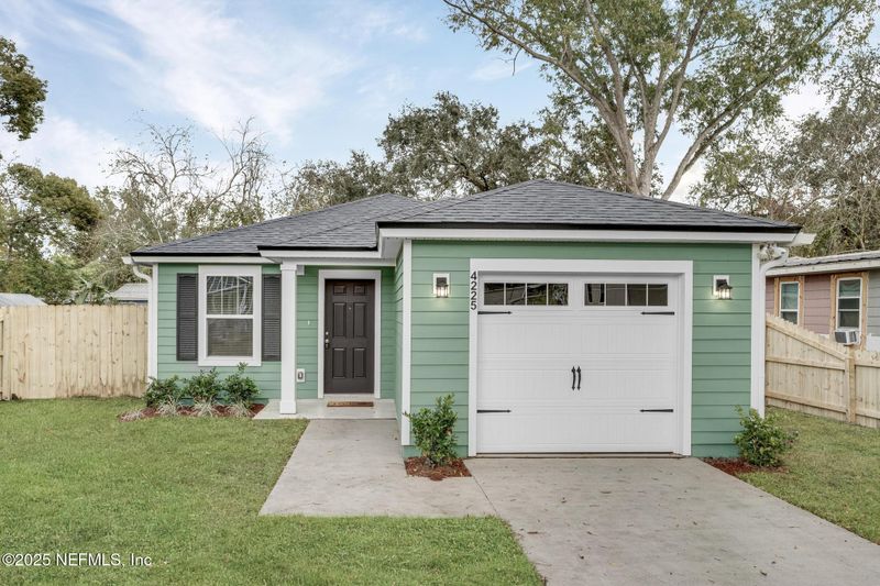 4225 Mc Arthur St, Jacksonville, FL 32207