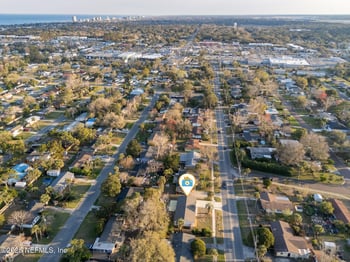 423 Royal Palms Dr, Atlantic Beach, FL 32233