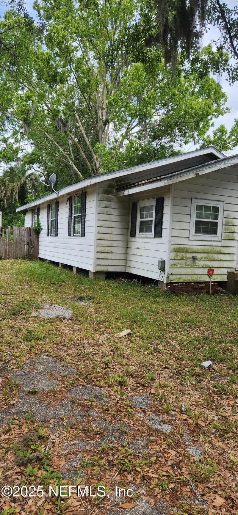 424 Jackson Ave N, Jacksonville, FL 32220