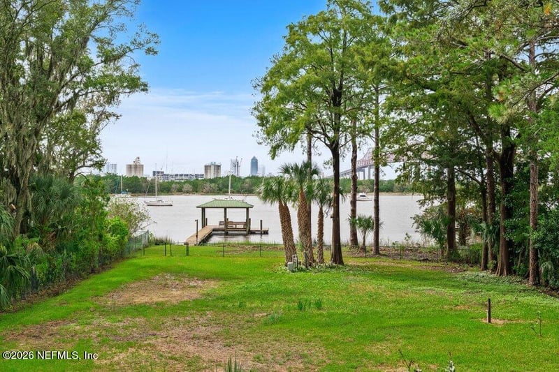424 Orange Bluff Ave, Jacksonville, FL 32211