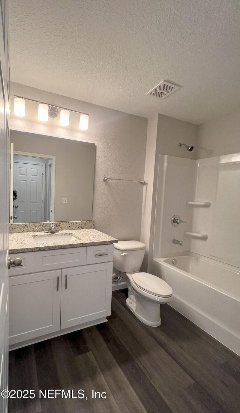 4243 Matador Dr, Jacksonville, FL 32210