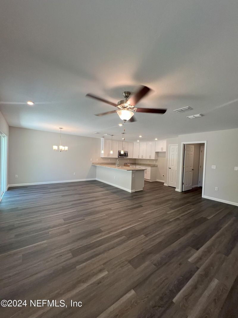 4244 Matador Dr, Jacksonville, FL 32210