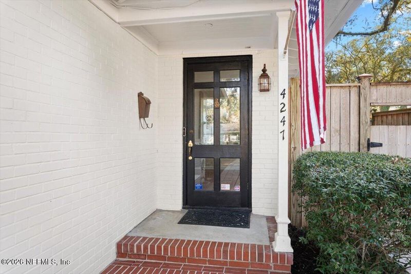 4247 Fairway Dr, Jacksonville, FL 32210