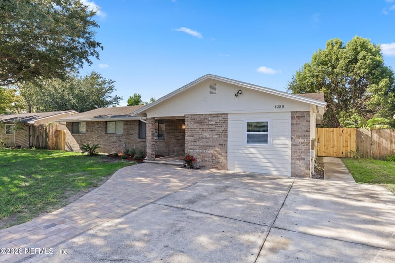 4250 Huntington Forest Blvd, Jacksonville, FL 32257