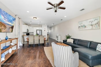 426 10th St S, Jacksonville Beach, FL 32250