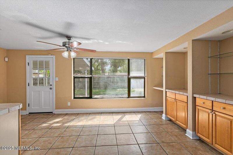 4263 Springwood Rd, Jacksonville, FL 32207