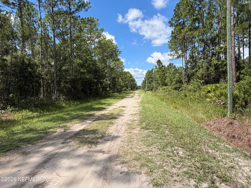 4265 Gladys St, Hastings, FL 32145
