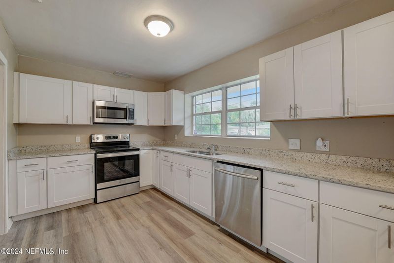 4266 Rapallo Rd, Jacksonville, FL 32244