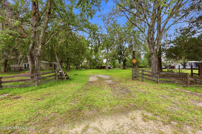 4274 SE 109th St, Starke, FL 32091