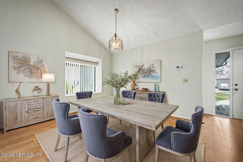 429 Upper 36th Ave S, Jacksonville Beach, FL 32250