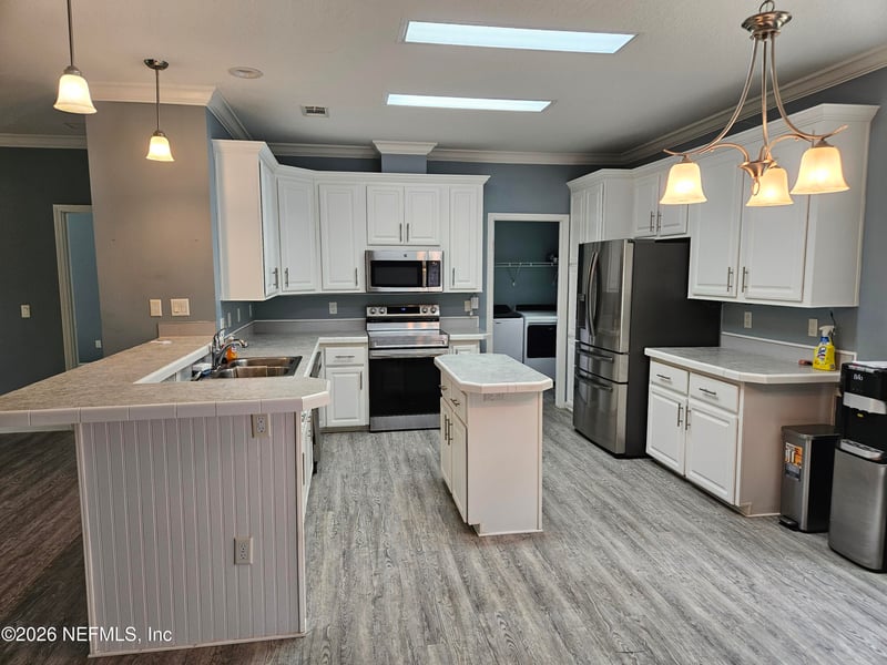 4294 Banks Rd, Middleburg, FL 32068