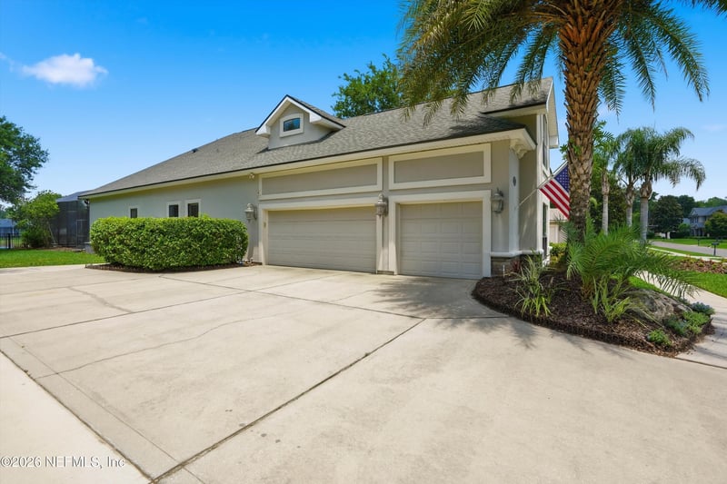 430 Summerset Dr, St Johns, FL 32259