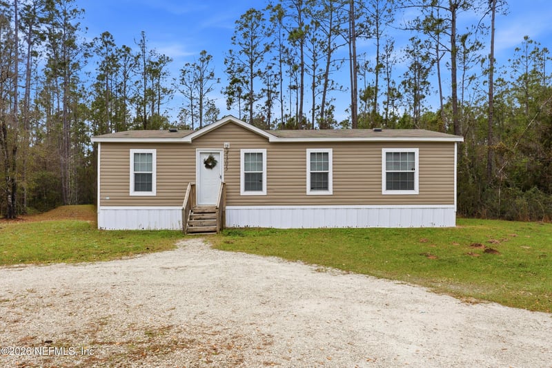 4305 Wanda St, Hastings, FL 32145